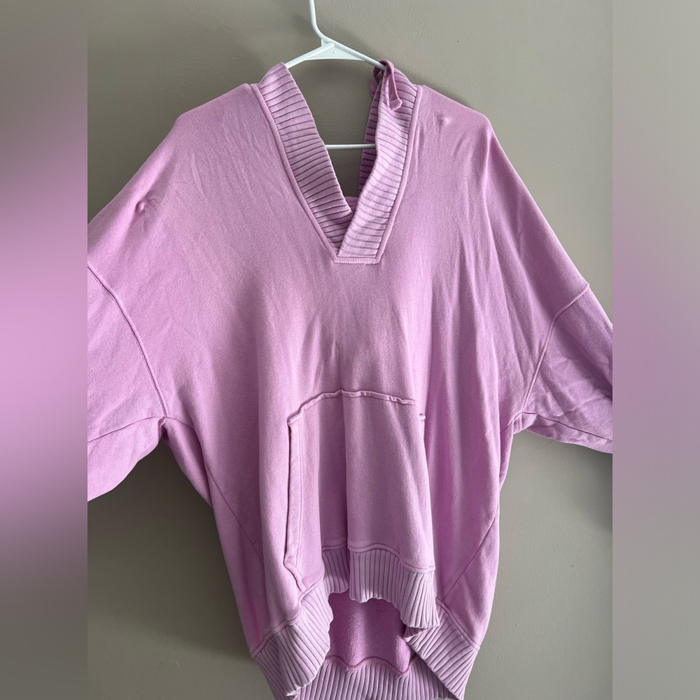 Pink aerie sweatshirt with hood